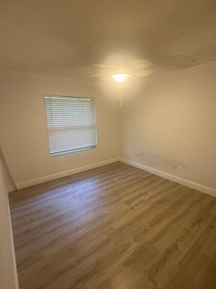 Building Photo - 1601 Big Tree Rd