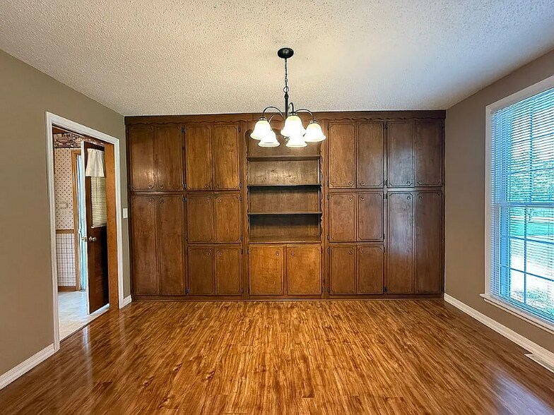 Building Photo - 2628 Frank Abernathy Rd