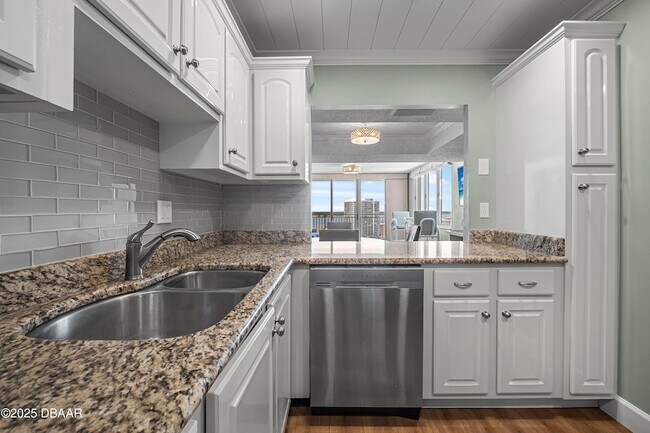 Building Photo - 3047 S Atlantic Ave