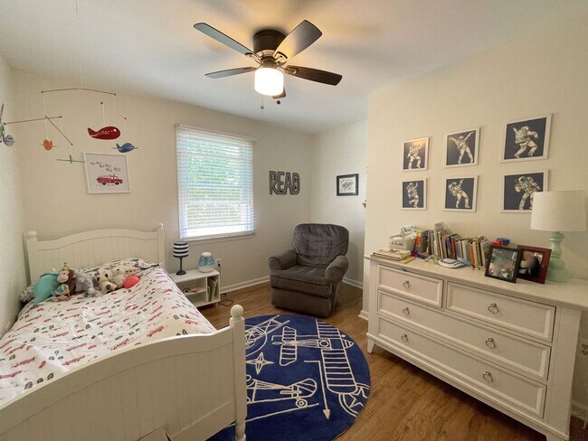 Building Photo - Leesburg Country Club 4 Bed 3.5 Bath SFH For Rent!