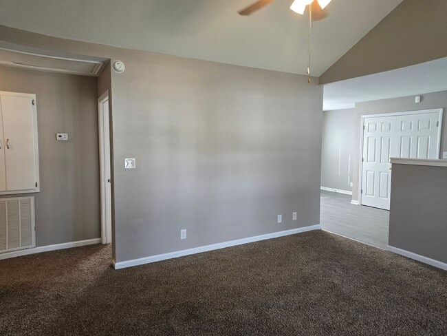 Building Photo - Charming 3-Bedroom Retreat at the End of t...