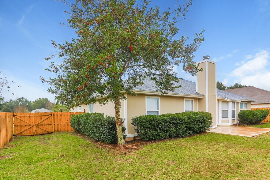 Building Photo - 3291 Sexton Dr