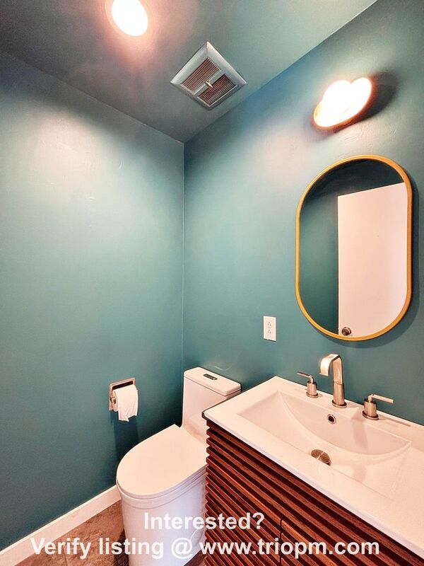 Building Photo - 3834 Onyx St