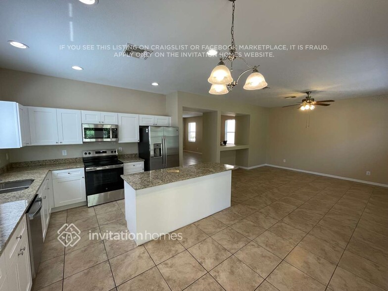 Building Photo - 2508 Silvermoss Dr