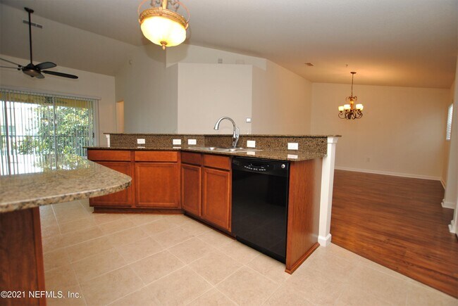 Building Photo - 6633 Jefferson Garden Ct