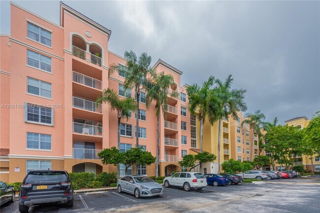Building Photo - 19601 E Country Club Dr