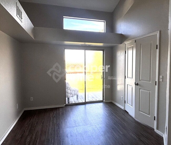 Building Photo - 8803 Colorado Blvd