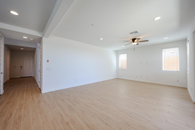 Building Photo - 12053 Calle de Pompas W