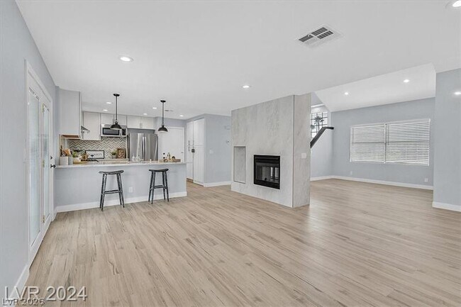 Building Photo - 214 Pocahontas Ct