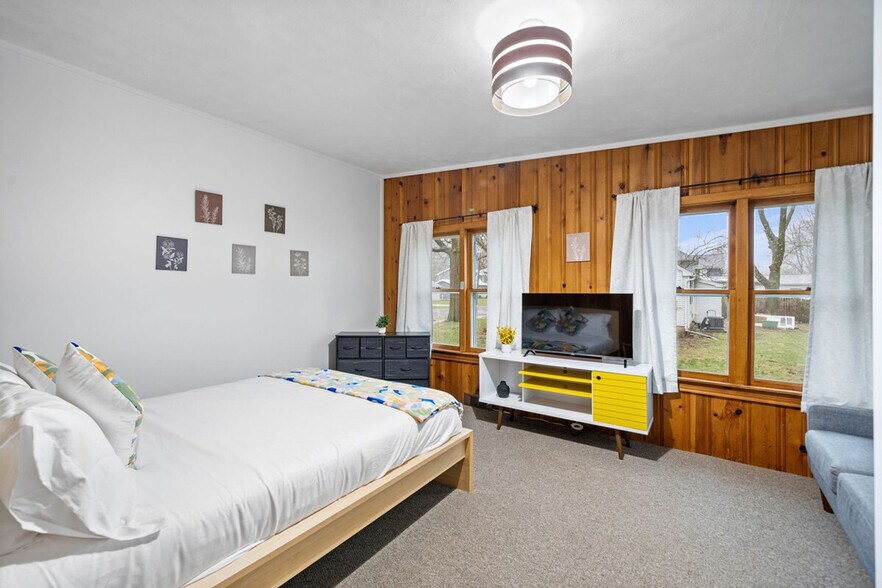 Building Photo - 406 Liberty St