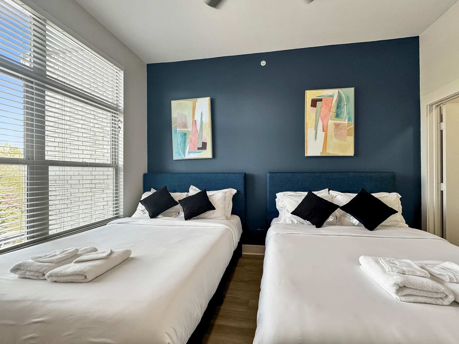 Building Photo - 2916 Indiana St