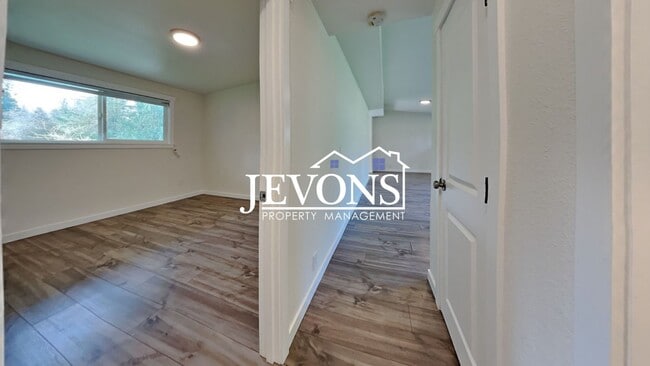 Building Photo - 19019 SE 164Th St Renton, WA 98058