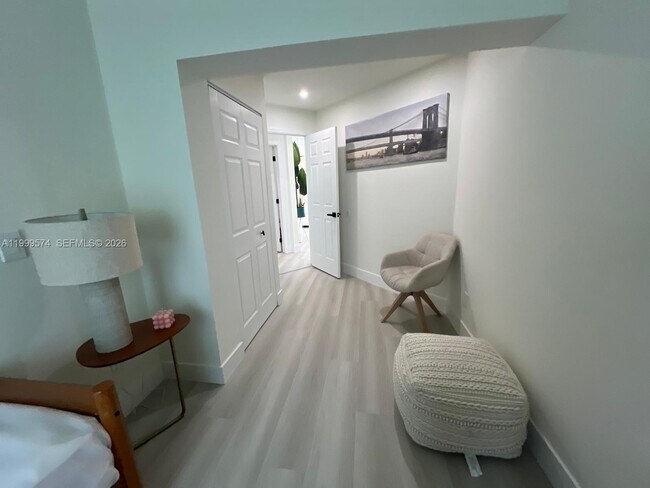 Building Photo - 503 Jackson Ave