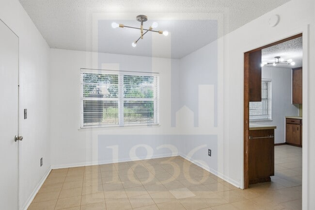 Building Photo - 609 Carlos G Parker Blvd NW