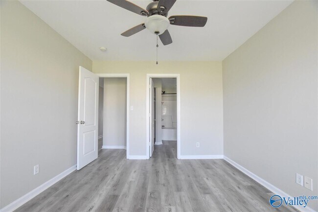 Building Photo - 106 Point Given Ln