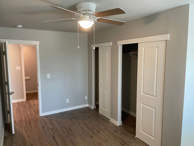 Building Photo - Available Now! 3 Bed/2 Bath Close to Downtown Lodi