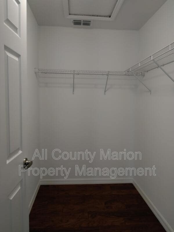 Building Photo - 4704 SW 143rd Loop