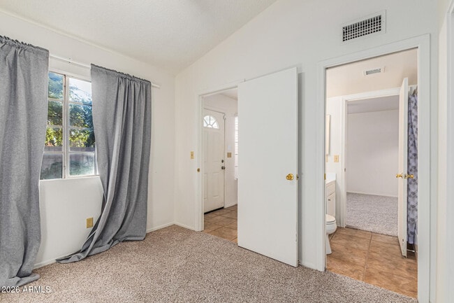 Building Photo - 625 S Westwood