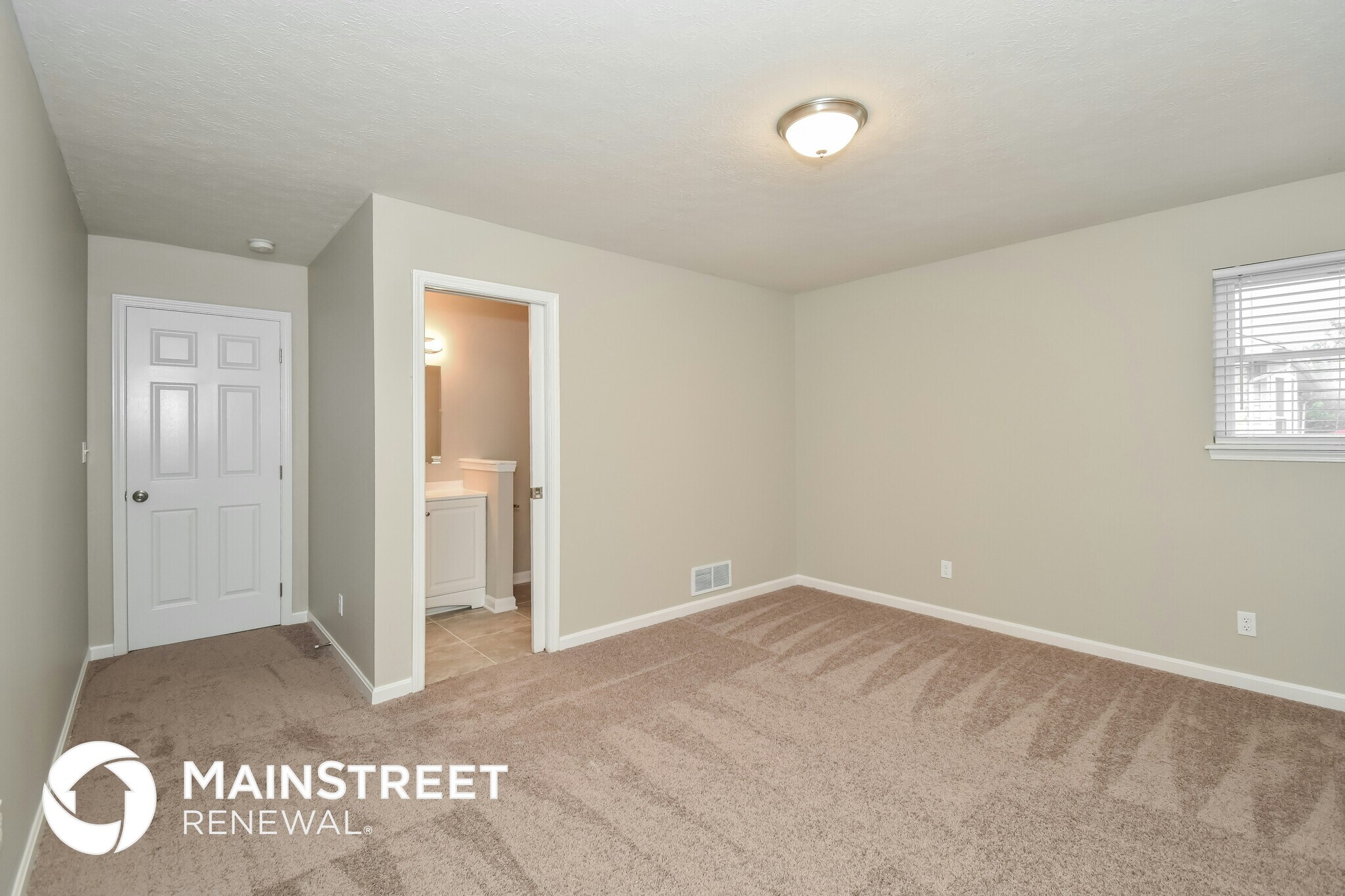 Building Photo - 5613 Ree Dr