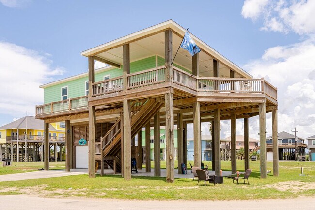 Building Photo - 804 1/2 Johnson Crawford Cir