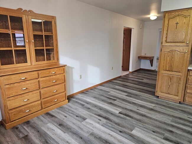 Building Photo - 1 Bed 1 Bath Single Family Home in Wisconsin Rapids