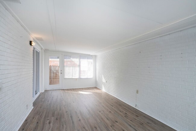 Building Photo - Location, location, location! College Hill...