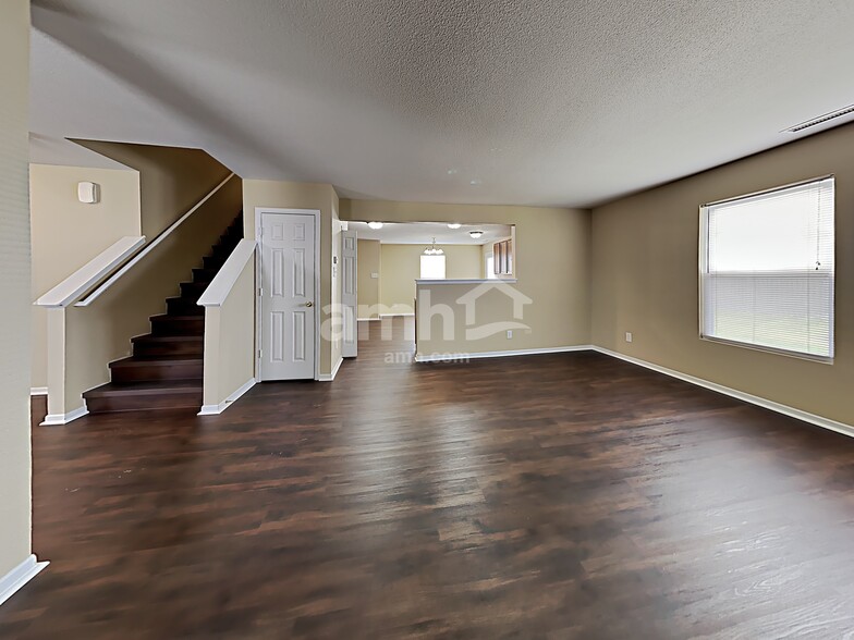 Building Photo - 502 Bourneside Dr