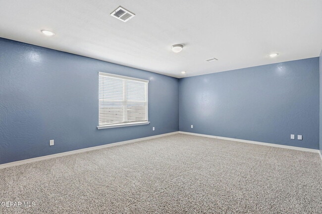 Building Photo - 2300 Sammy Cervantes St