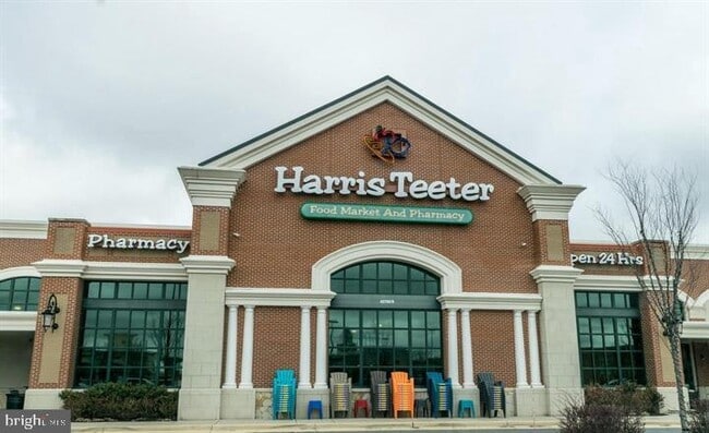 Building Photo - 42799 Hay Rd