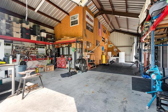 Building Photo - 6696 Paradise Dr