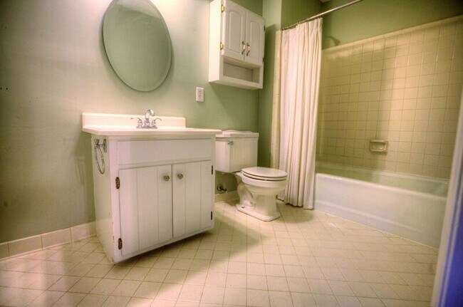 Building Photo - 5733 Connor Blvd