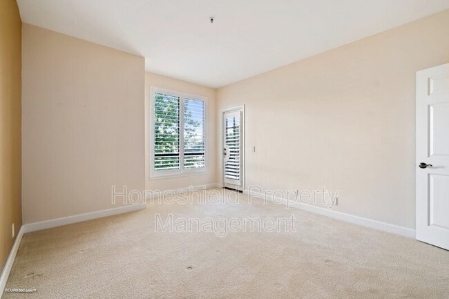 Building Photo - 5895 Friars Rd