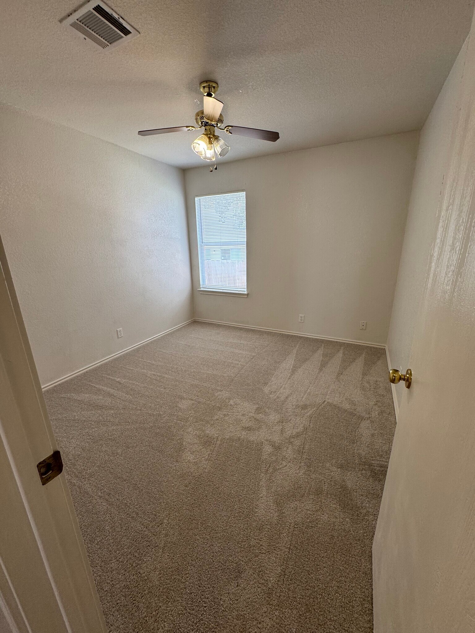 Building Photo - 1404 Carriage Hills Trl