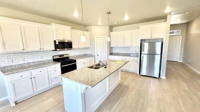 Building Photo - Beautiful Brand New 3-Bedroom Home in Coun...