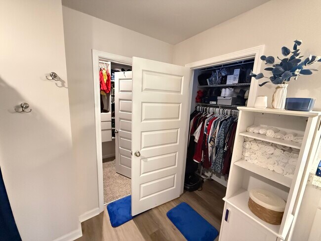 Building Photo - 8616 Tarsus Dr