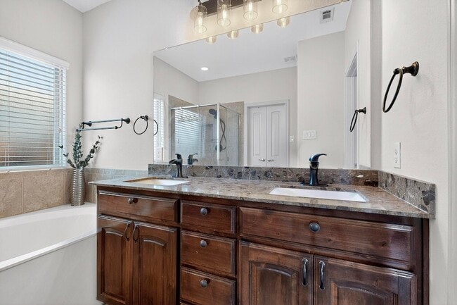 Building Photo - 1801 Velarde Rd