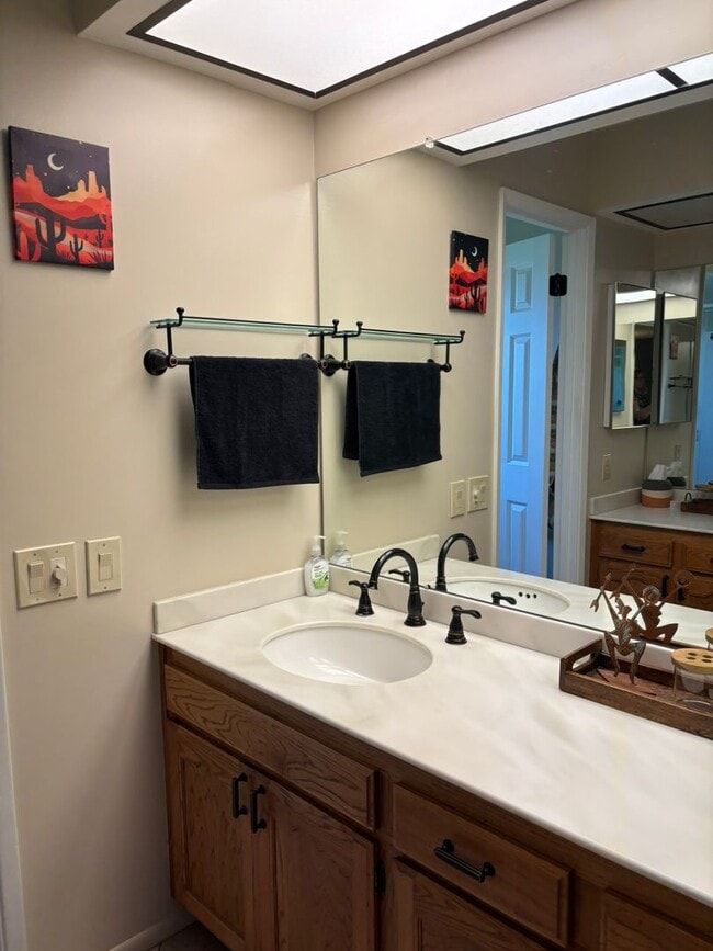 Building Photo - 421 Leisure World