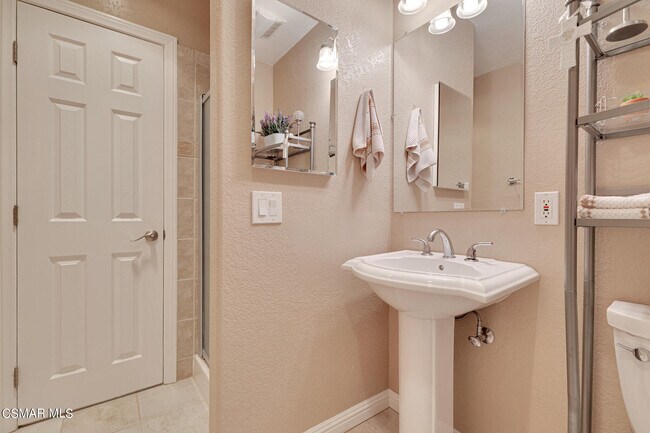 Building Photo - 4542 Skidmore Ct