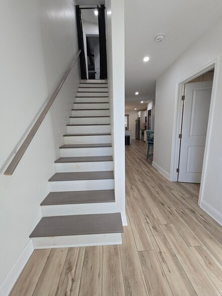 Building Photo - 4757 Wood St