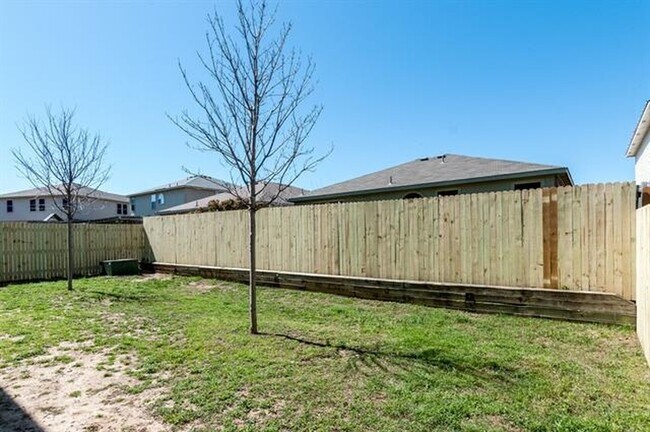 Building Photo - 3821 Bandera Ranch Rd