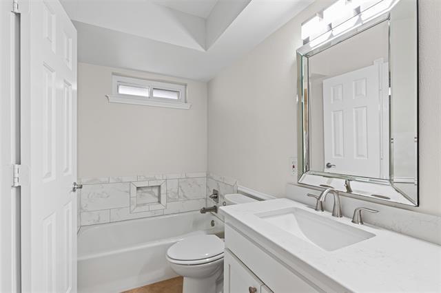 Building Photo - 1600 Fairwind Ct