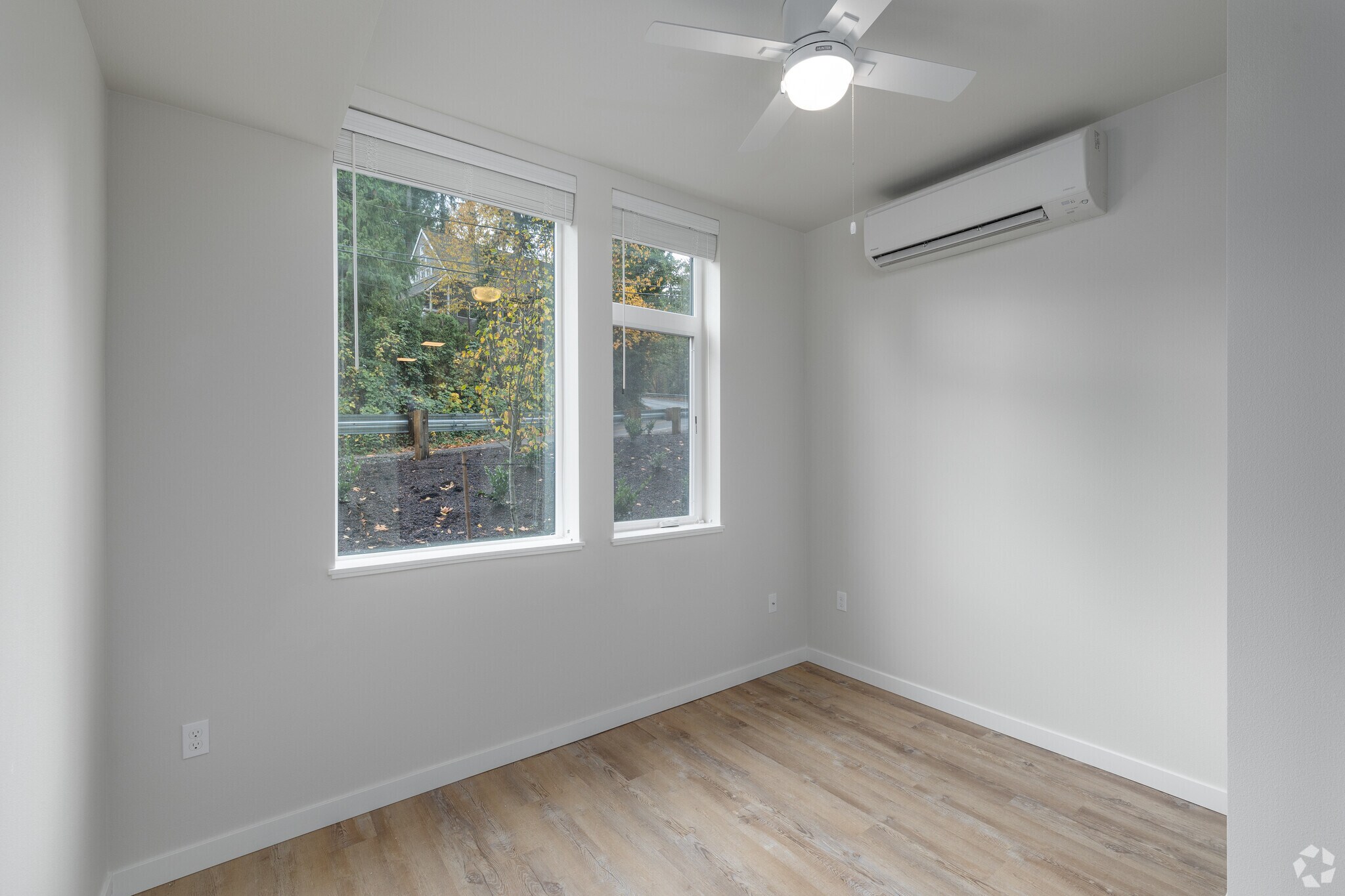 Studio - 378SF - MARQ - The Woods on Marquam Hill