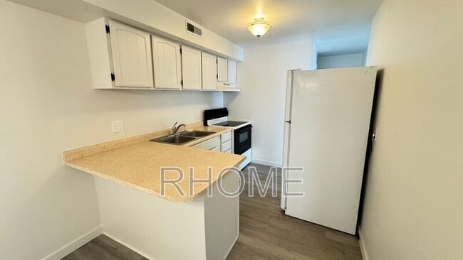 Building Photo - 3414 S 300 E