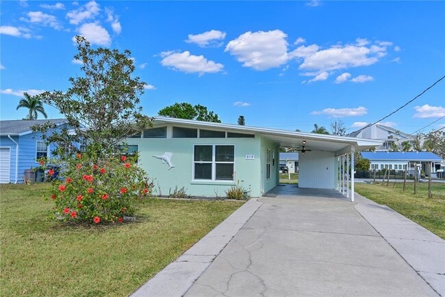 Building Photo - 612 Palm Ave