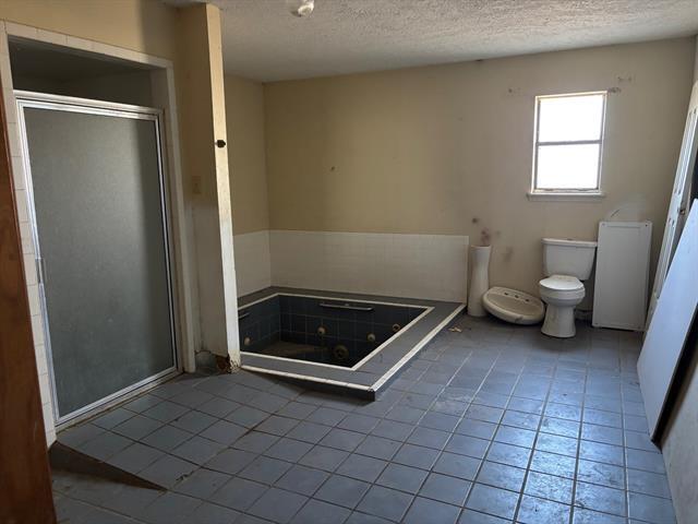 Building Photo - 1214 Martin Luther King Dr