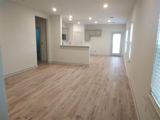 Building Photo - 10705 Meris Ln