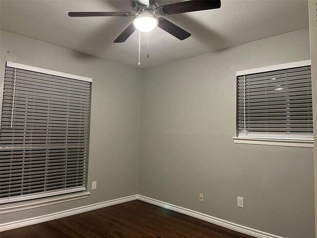 Building Photo - 1619 Cripple Creek Dr