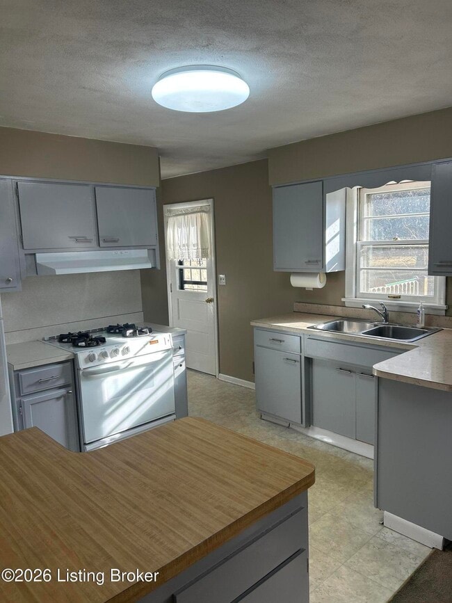 Building Photo - 4203 Breckenridge Ln