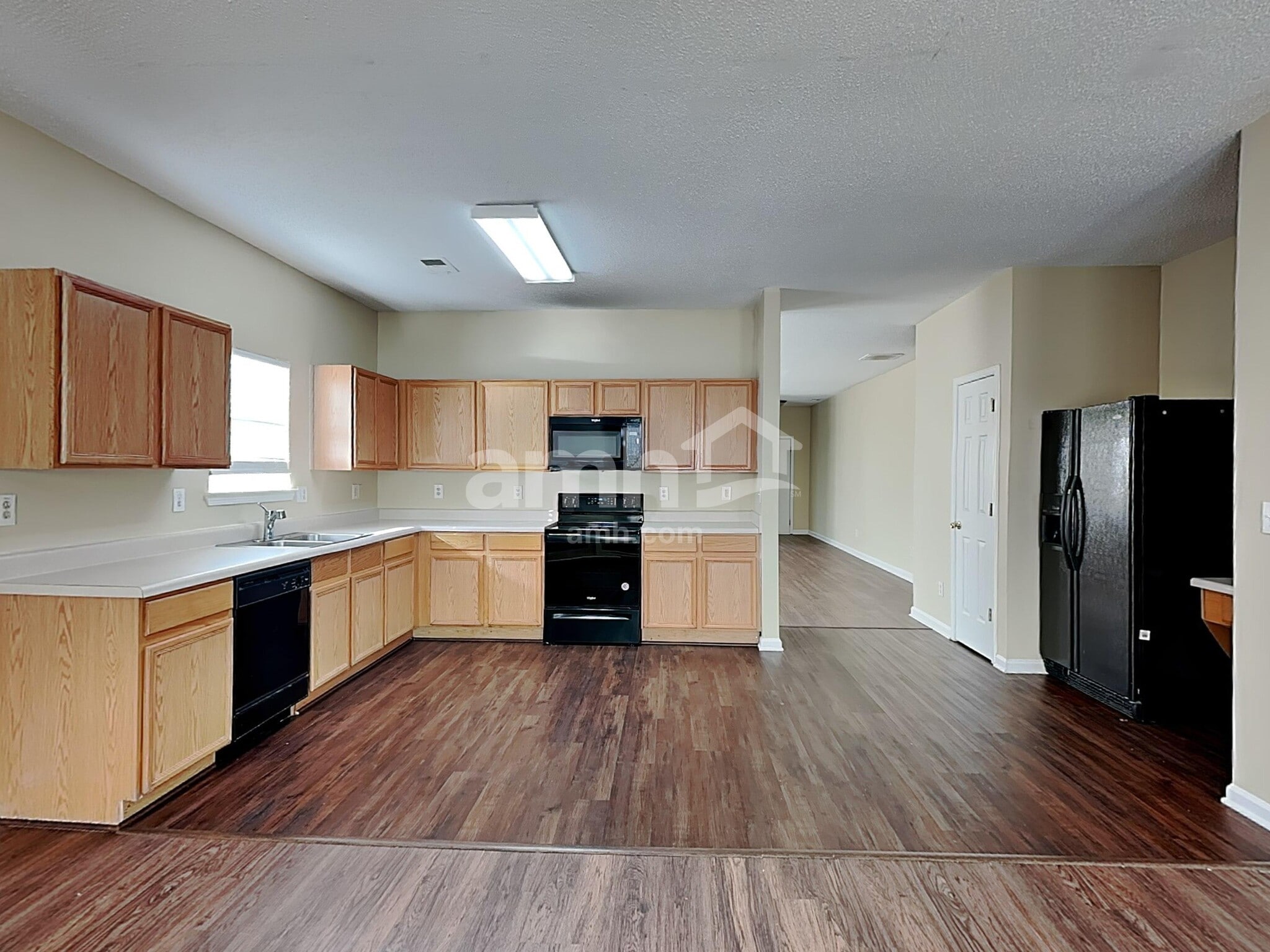 Building Photo - 2006 Farm Hill Ct