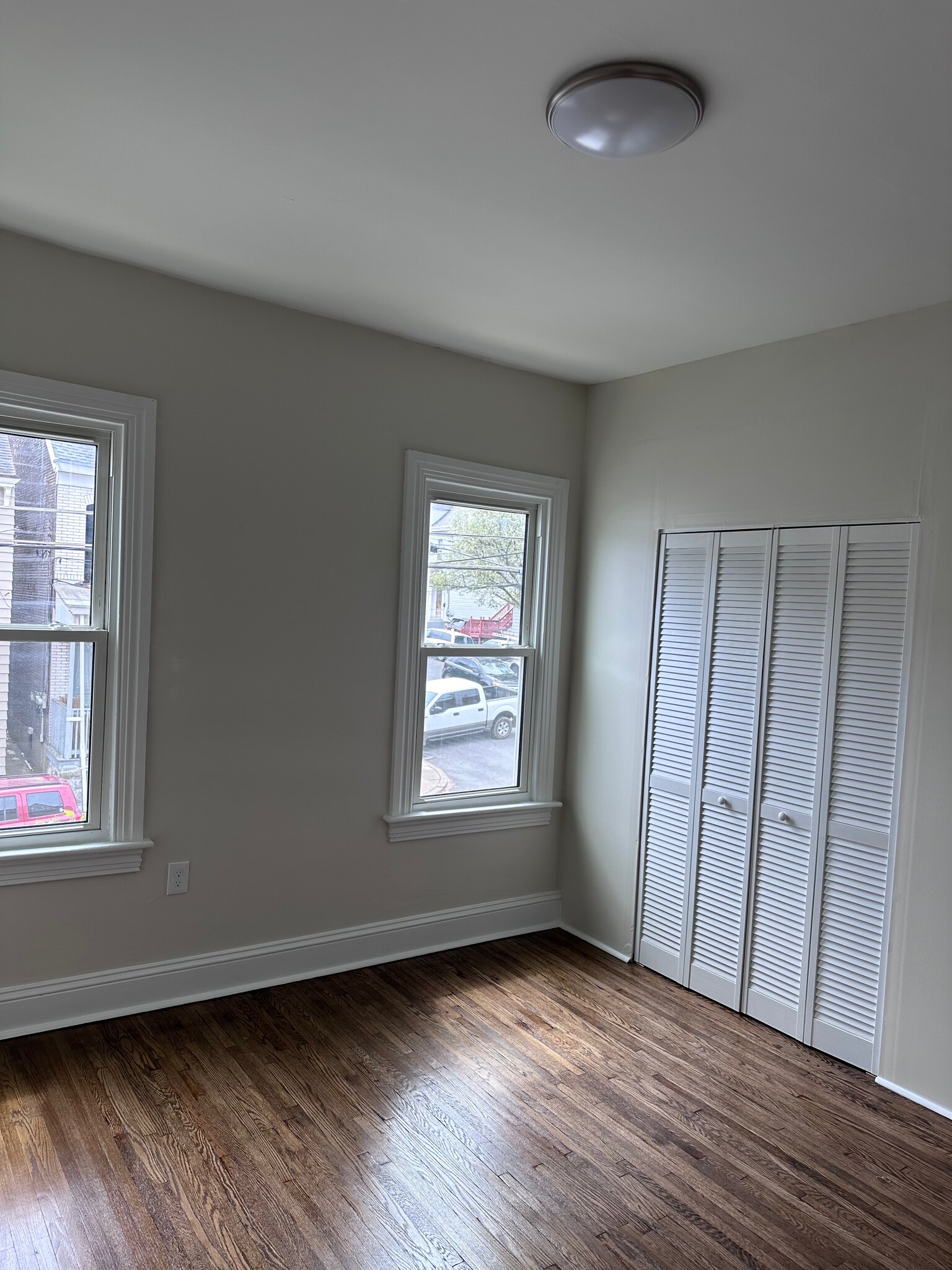 Building Photo - 939 Lehigh St
